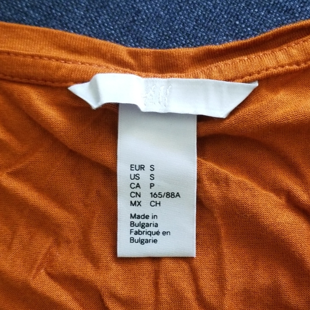 Orange tee - Picture 5 of 6